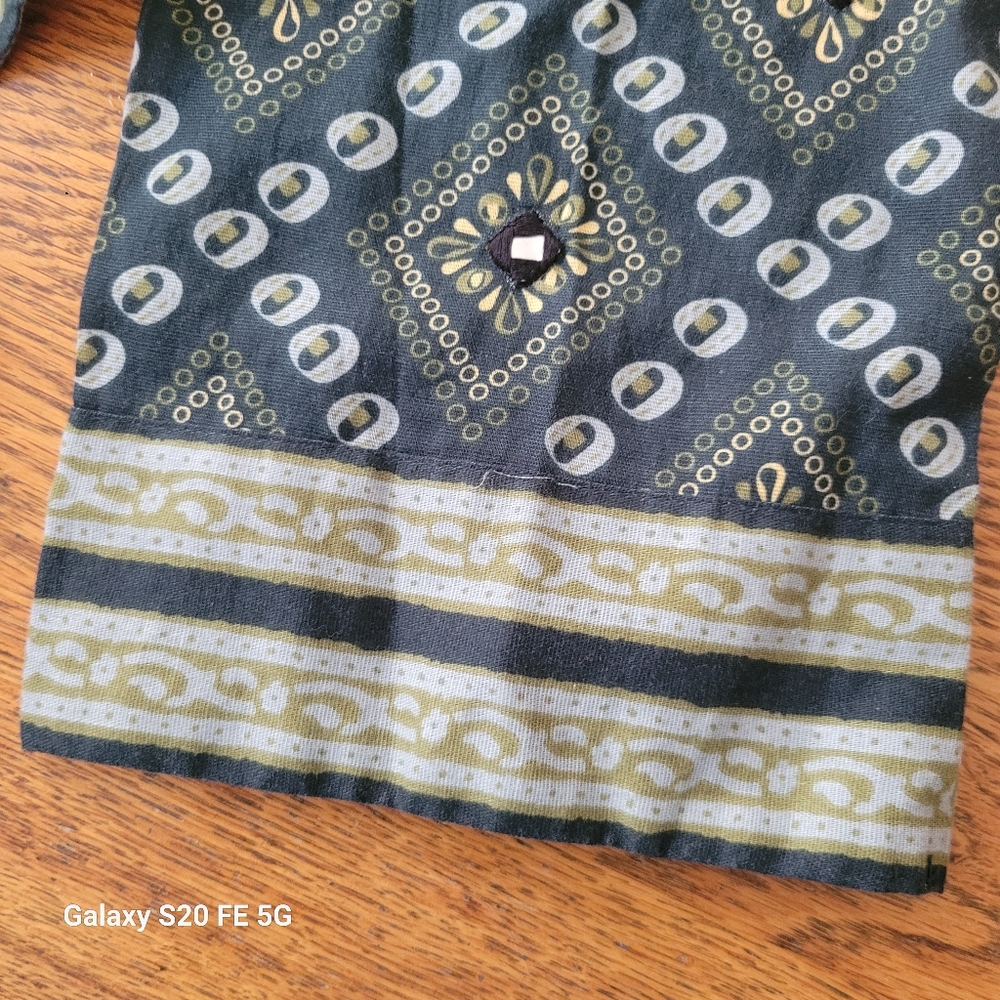Pull&Bear Patterned Top in Green and Yellow - Picture 4 of 6